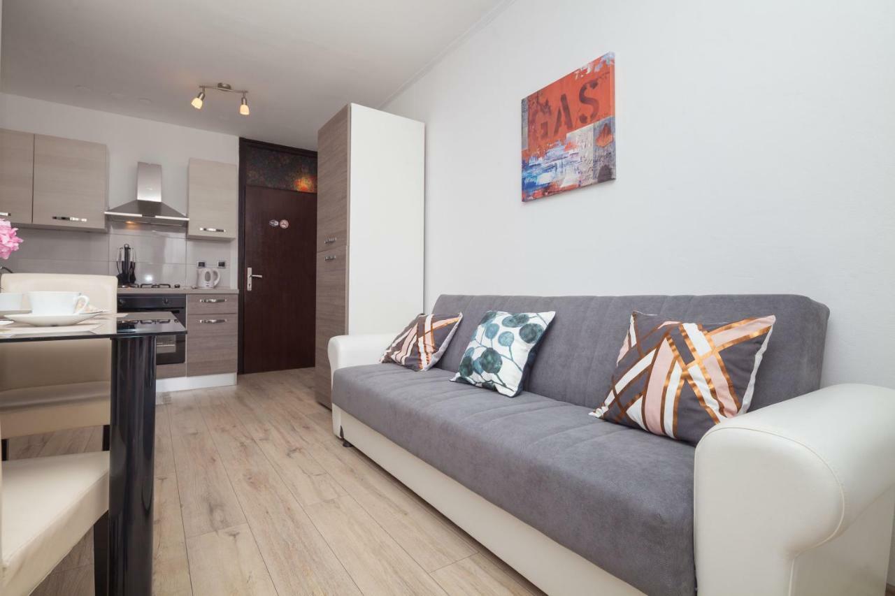Apartman Ester Pula Exterior photo