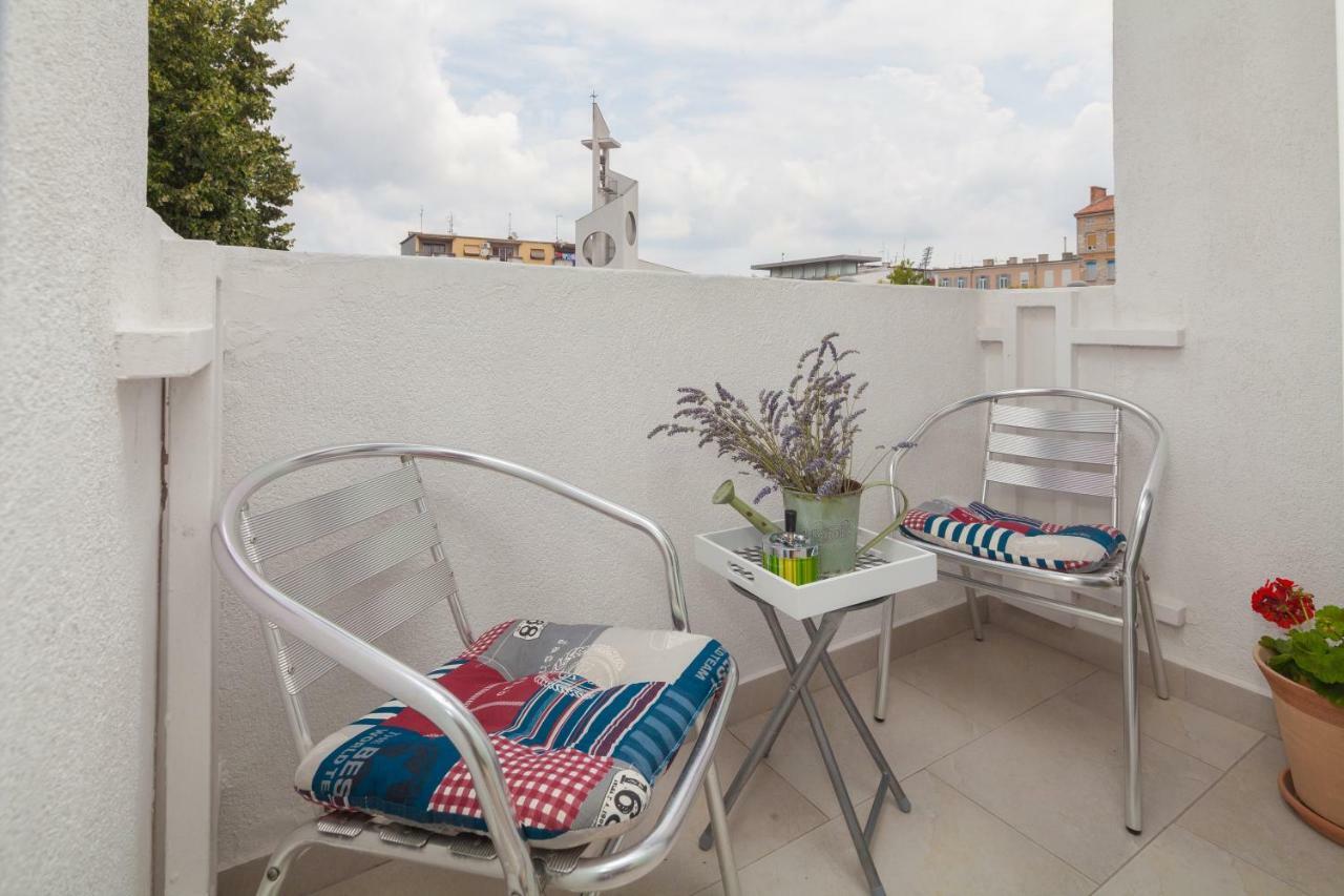 Apartman Ester Pula Exterior photo